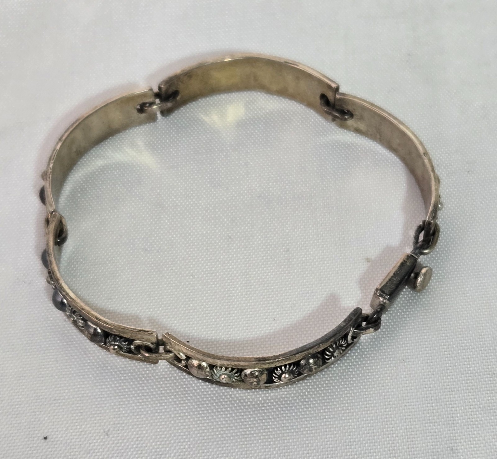 VINTAGE 925 Silver Hinged Bangle Bracelet w/Floral Designs & Embellishments
