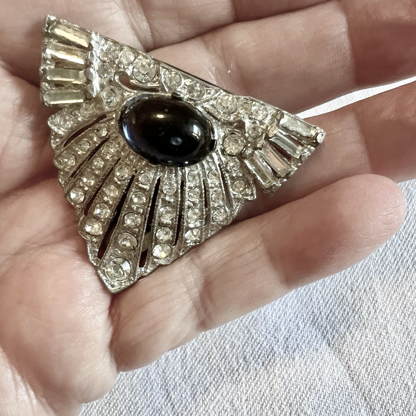 SINGLE DRESS CLIP Sapphire Blue Cabochon Rhinestones Vintage 1930s 1.5 X 2”