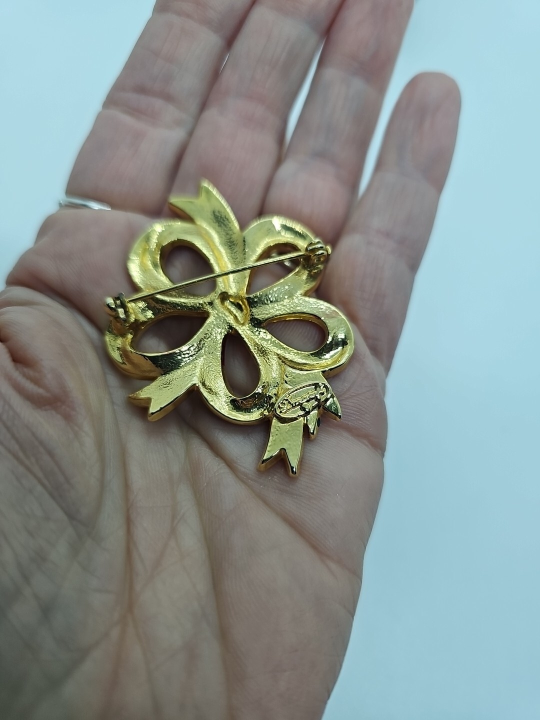 Vintage Enameled Bow Brooch Goldtone Danielle