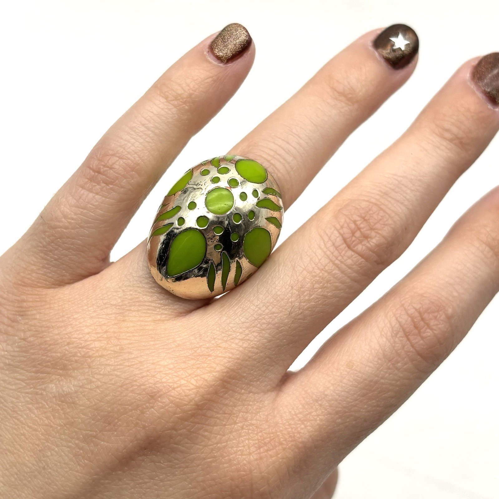 Vintage 60s 70s Silver-tone & Lime Green Enamel Brass Bubble Dome Ring Size 5.75