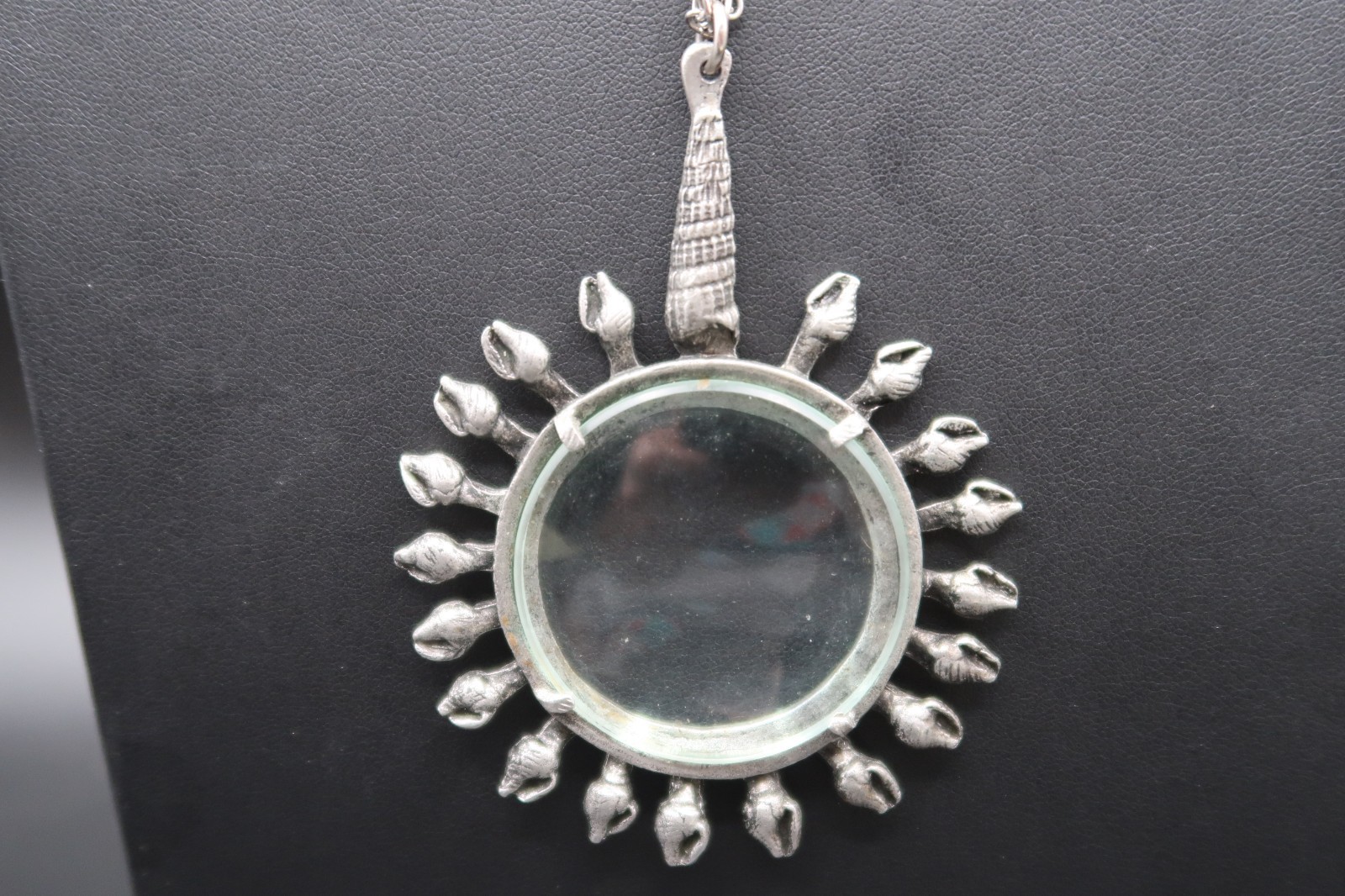 Vtg Pewter Sunburst Magnifying Loupe Pendant Necklace Metzke Signed Shell Bail