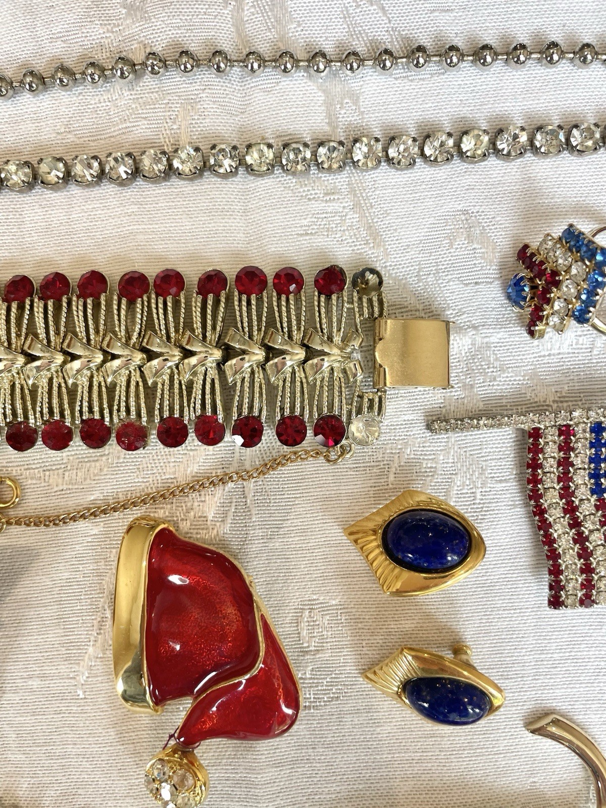 Large Lot 130+ Pc VINTAGE & ANTIQUE Jewelry Signed/Unsigned Coro Mixed Lot