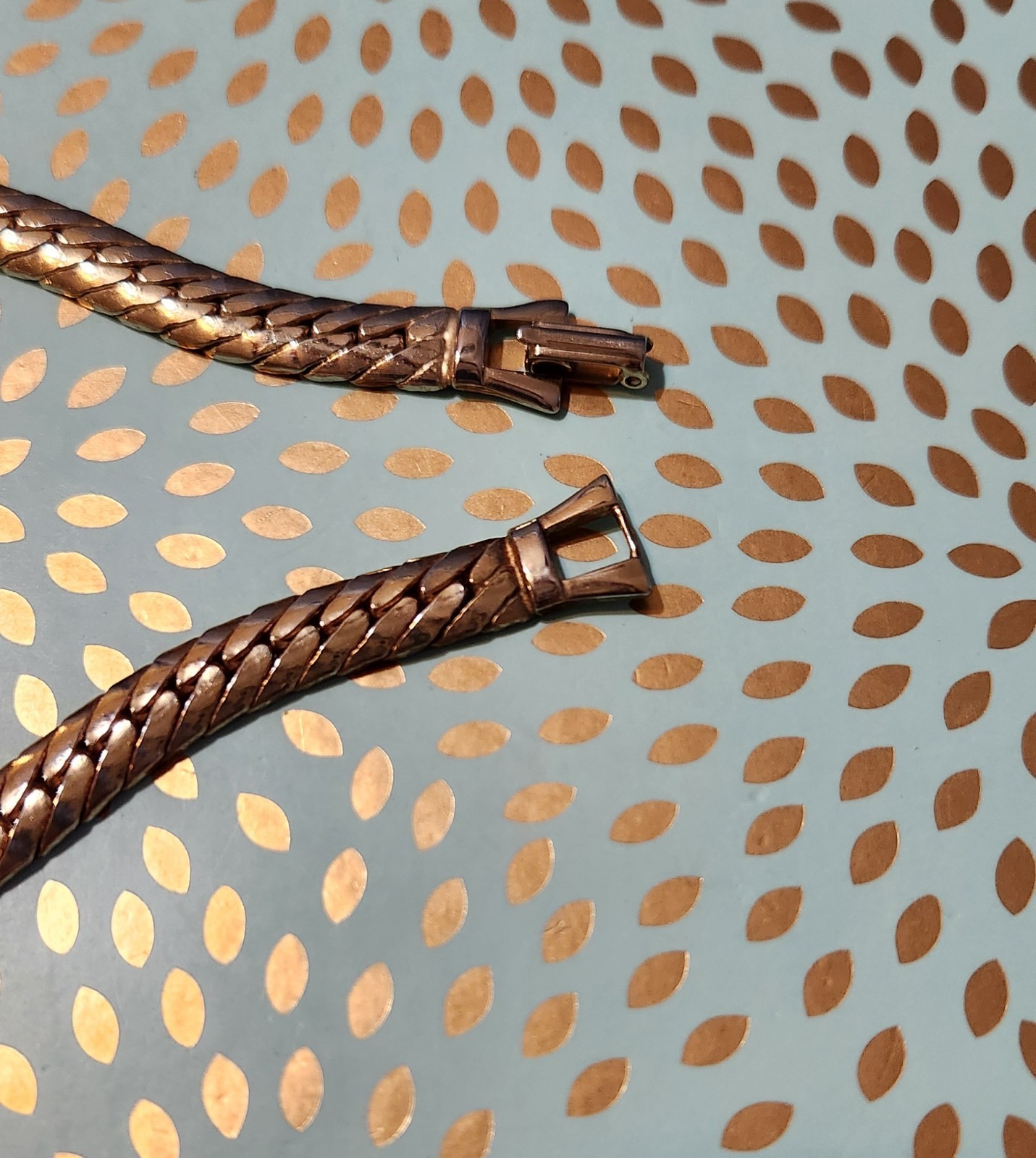 Flat Gold-toned Necklace V Shape Rhinestones Station Pendant & A Red Dot Glass
