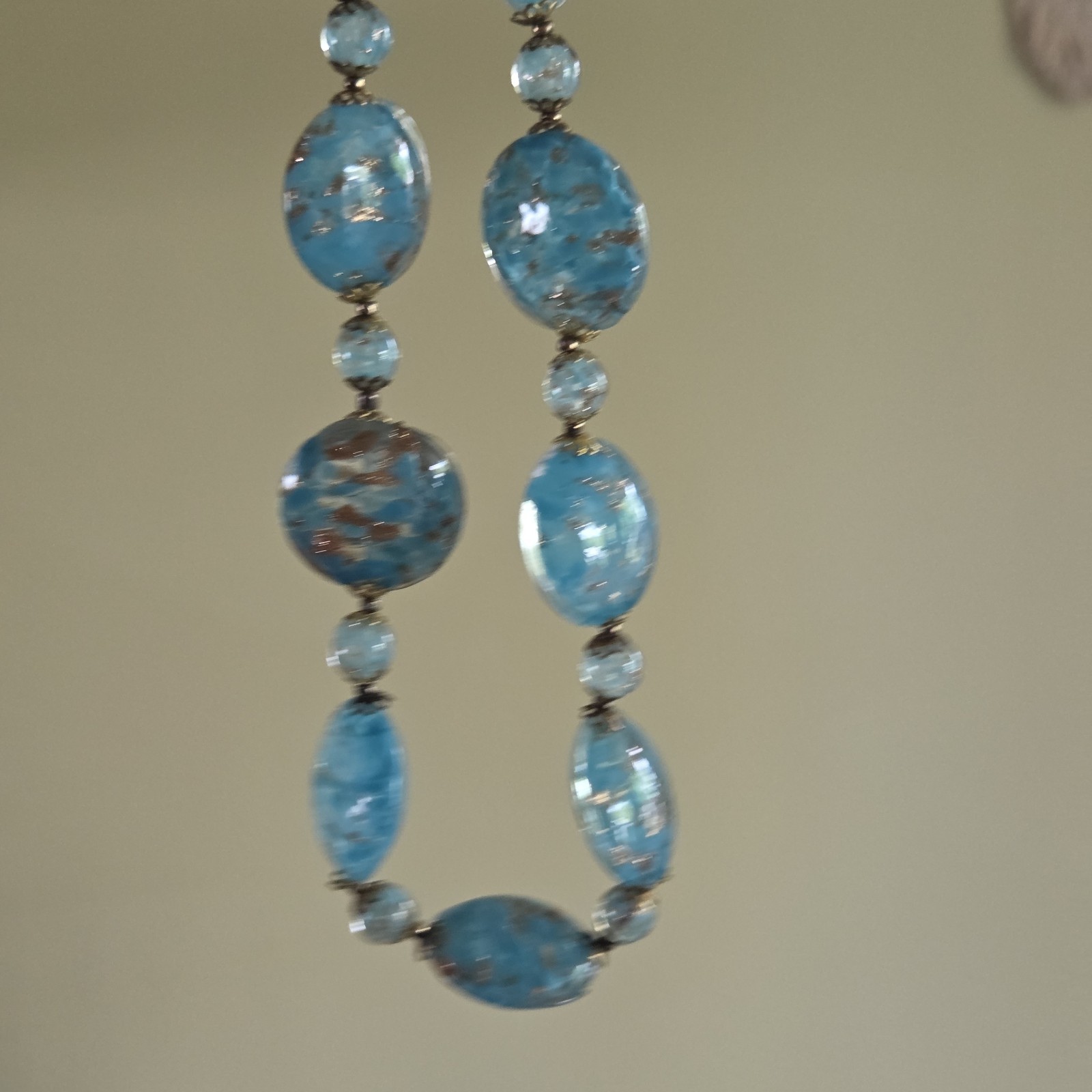 Vtg Light Blue Gold Foiled Venetian Art Glass Necklace & Clip-On Earrings Italy