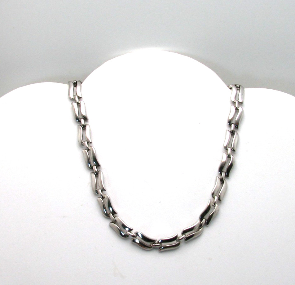 Vintage Monet Silver Tone Wave Link Necklace 13″ to 15″ Adjustable