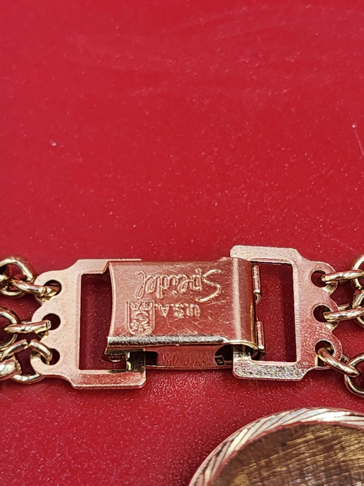 Vintage Speidel 1970s Engrave ID- style Plate Triple Band Gold Metal Bracelet