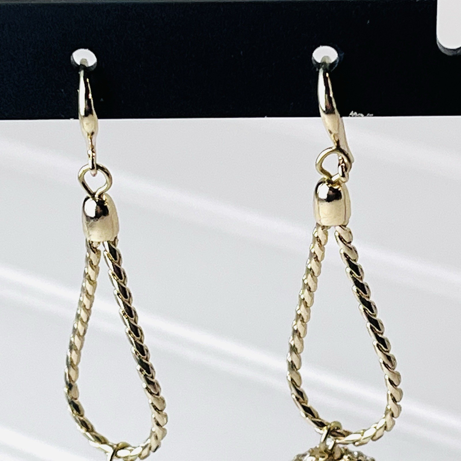 Vtg Gold Tone Faux Pearl Dangle Pierced Earrings – 2.25” – French Wires – 1990s