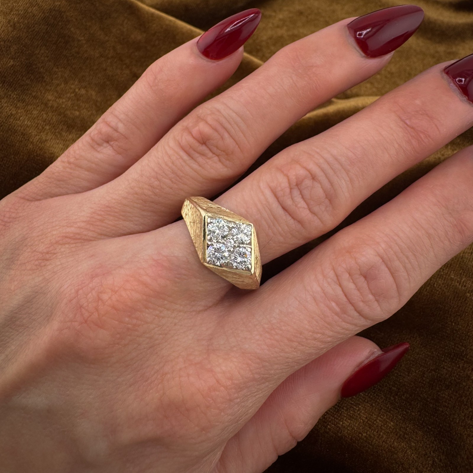 Vintage 1960s–1970s 14K Yellow Gold Diamond Cluster Ring 0.82 CTW Size 6.75