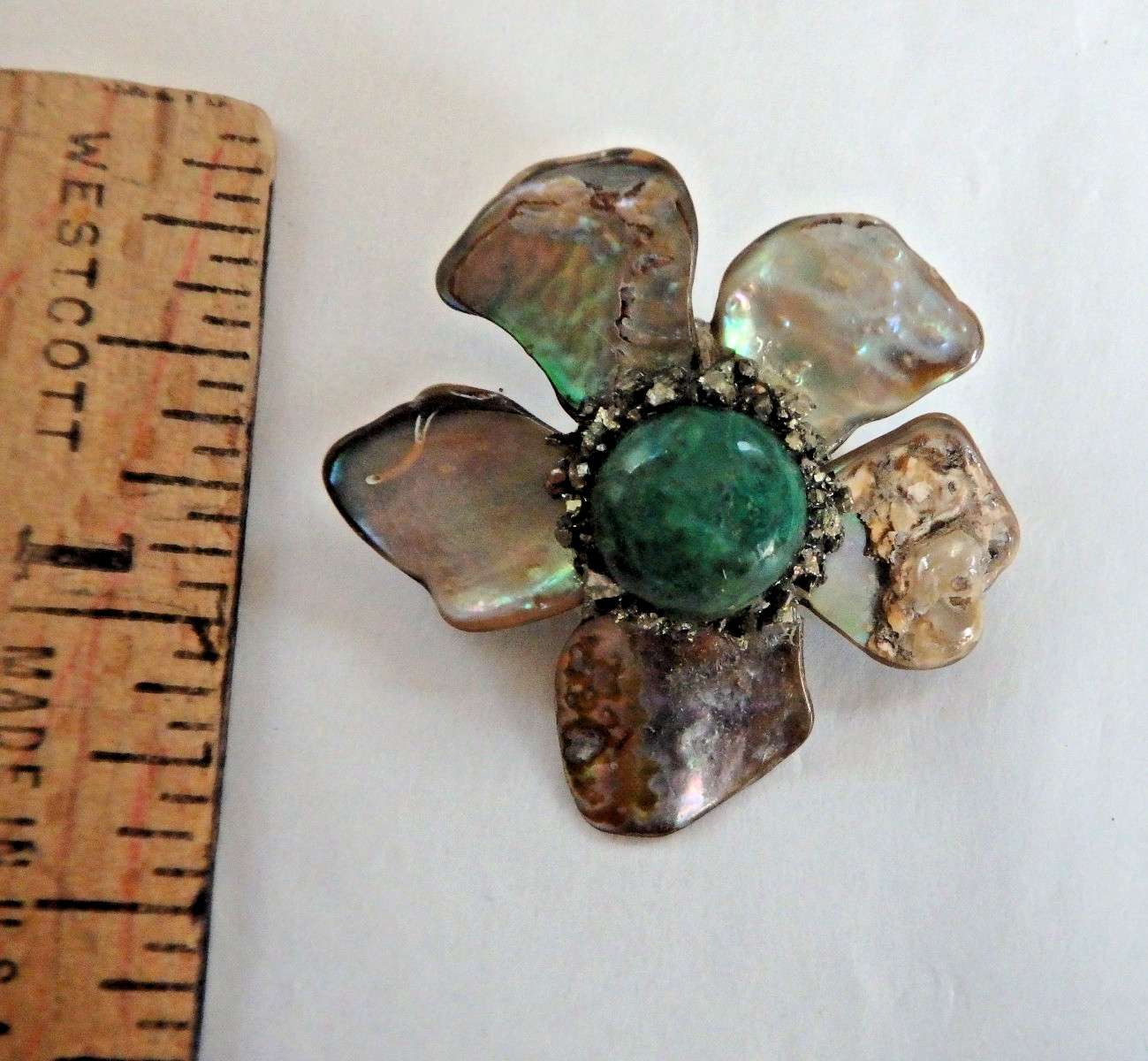 ✨ Beautiful Vintage Pin Abalone Shell with green jade center stone & Pyrite