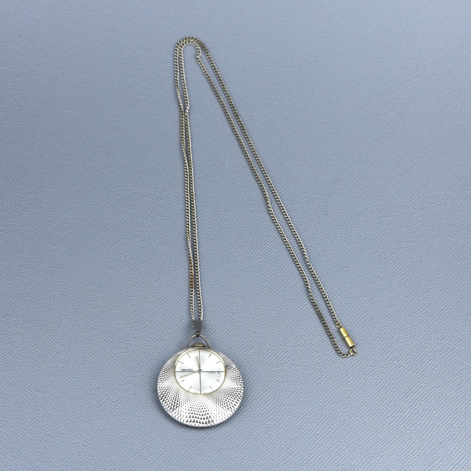 Vintage Seiko 17 Jewels Pendant Watch Manual-Wind Silver Tone Japan 1973 ’70s