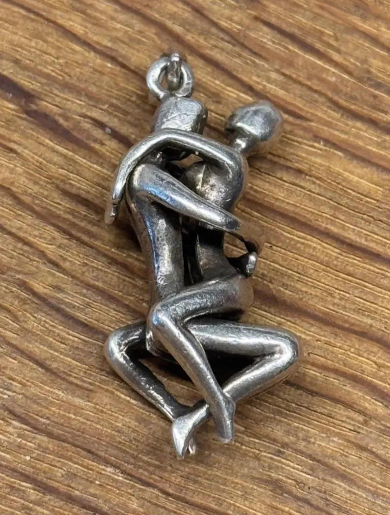 Vintage pendant sterling silver