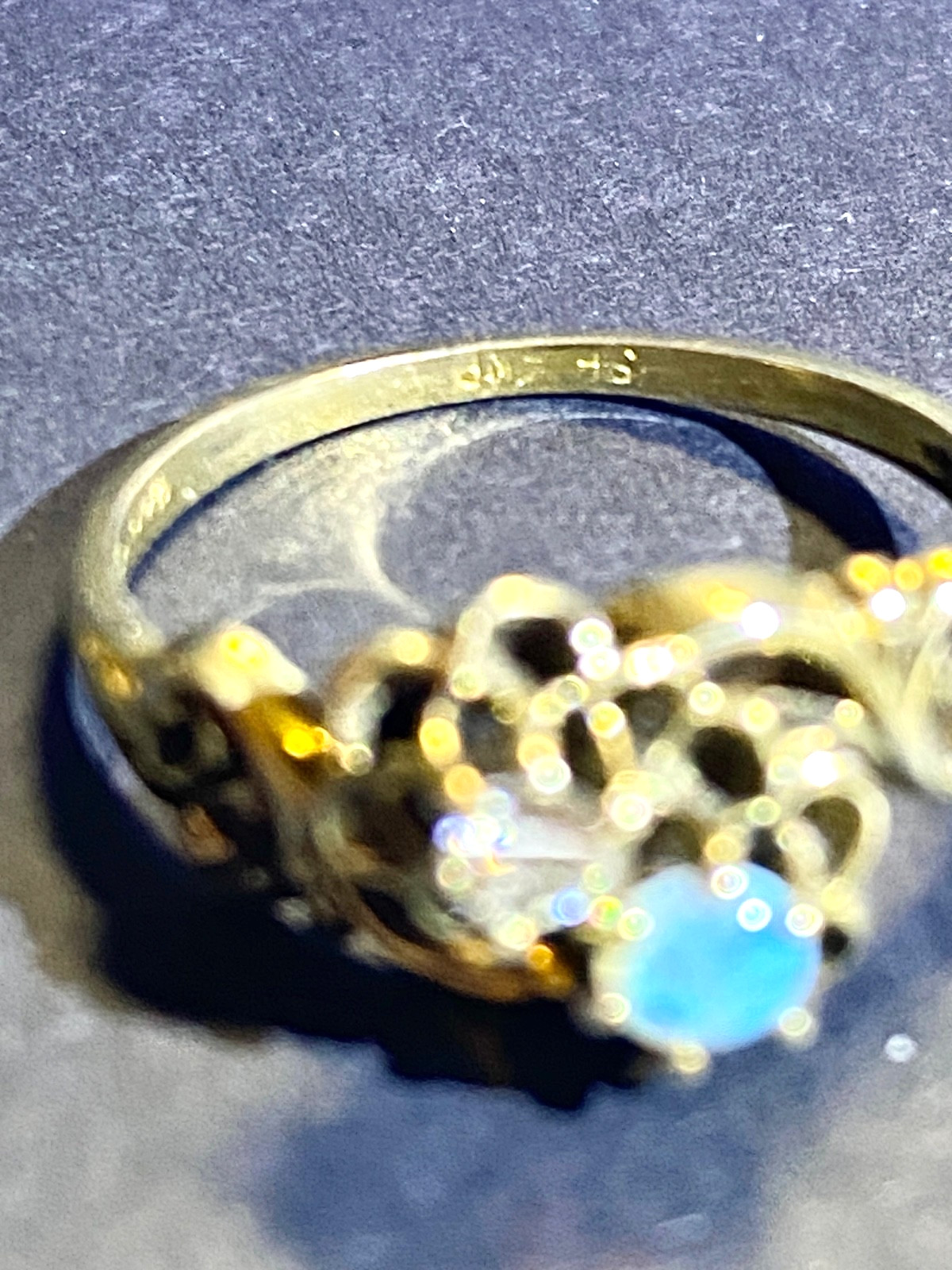 Vintage 14 KP Yellow Gold Diamond and Opal Buttercup Ring Size 6 1/4 6.25