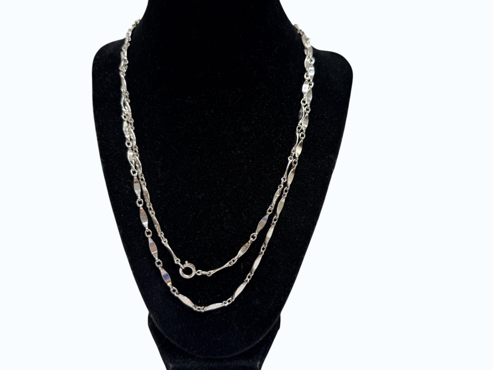 Vintage Necklace Silver Tone Dimpled Link Necklace Long 40 in chain Boho 1970s