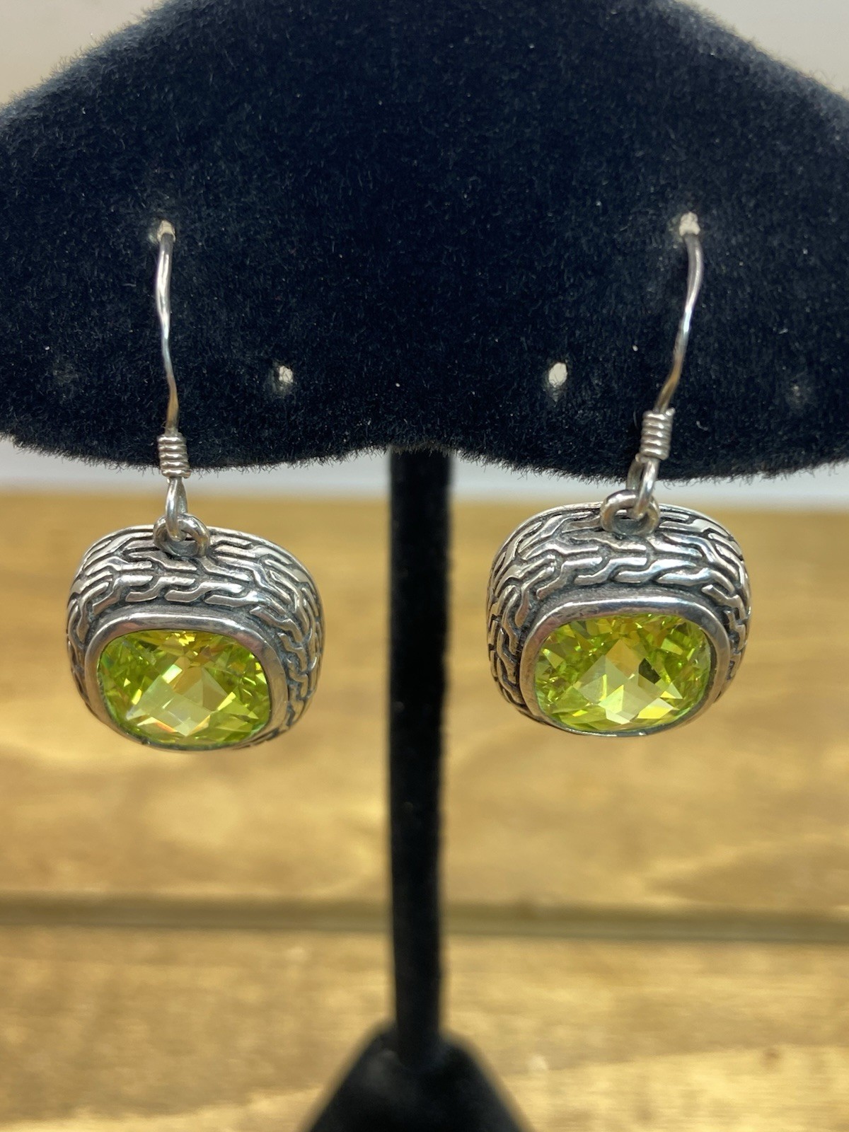 Vintage Cushion-Cut Peridot Textured Sterling Silver Dangle Earrings 1”