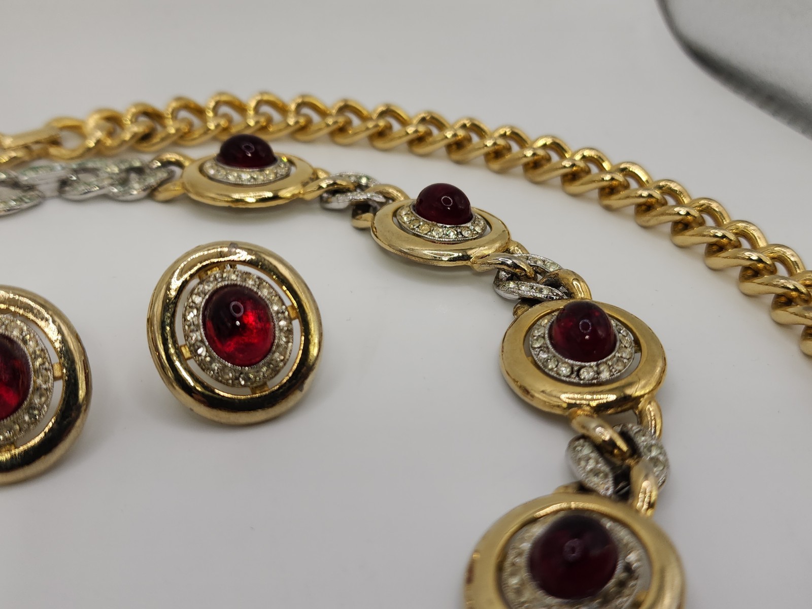 VINTAGE KENNETH LANE RARE 3 PIECE NECKLACE & EARRING SET GOLD RED CABOCHON