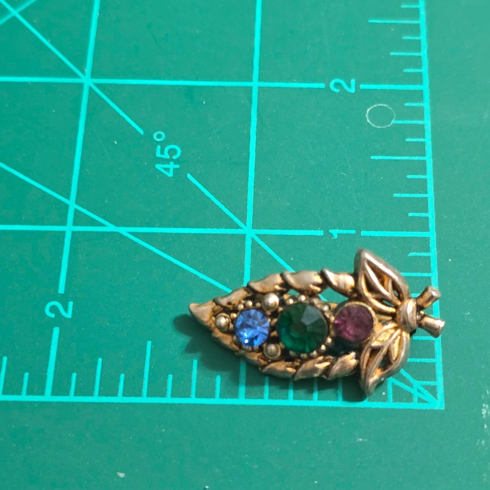 Vintage Scatter Pin Floral Leaf Spray MCM Blue Green Purple Rhinestones SKU 3446