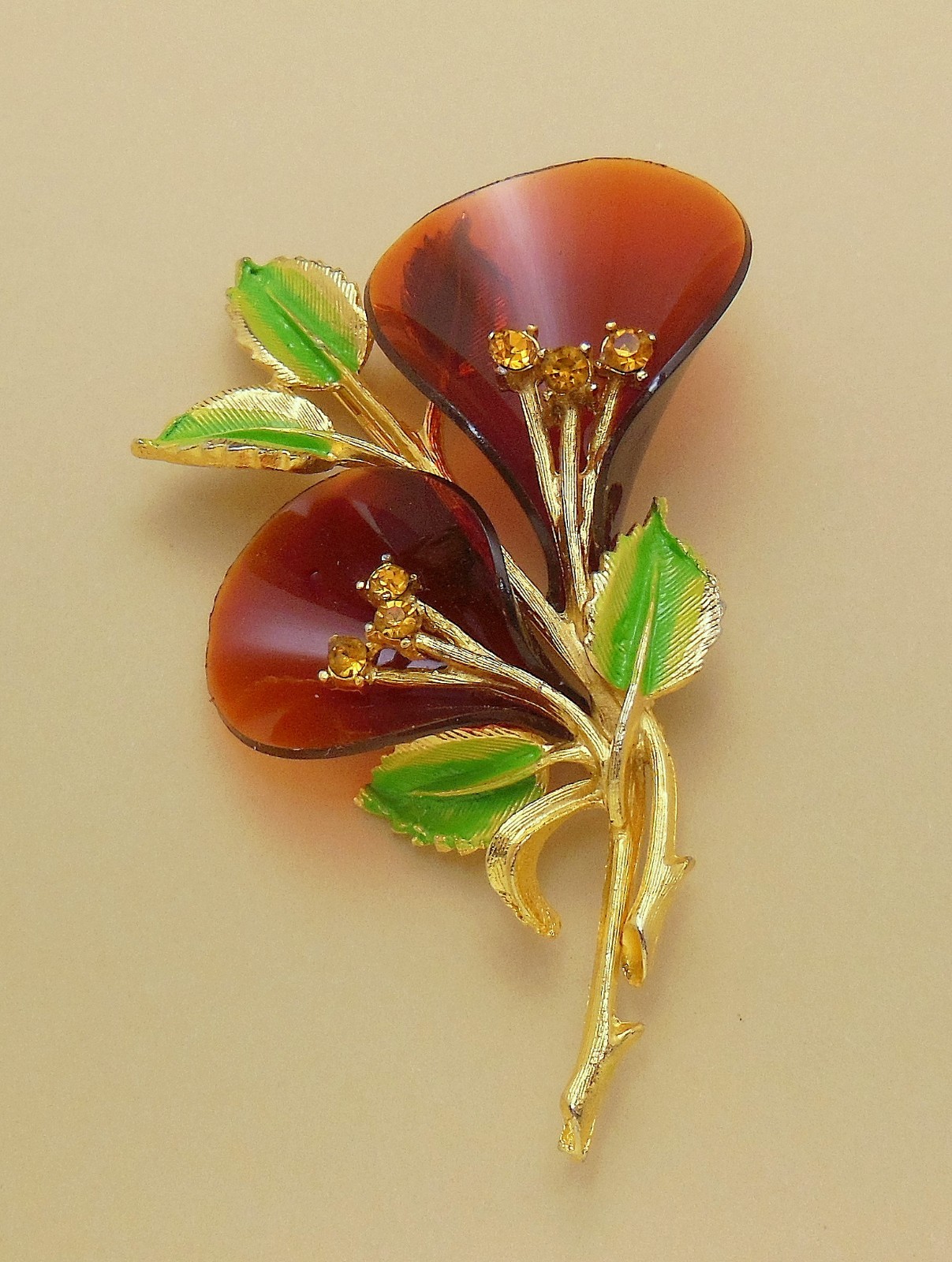 Beautiful Vintage Root Beer Lucite Calla Lily Style RS Enamel Flower Brooch Pin