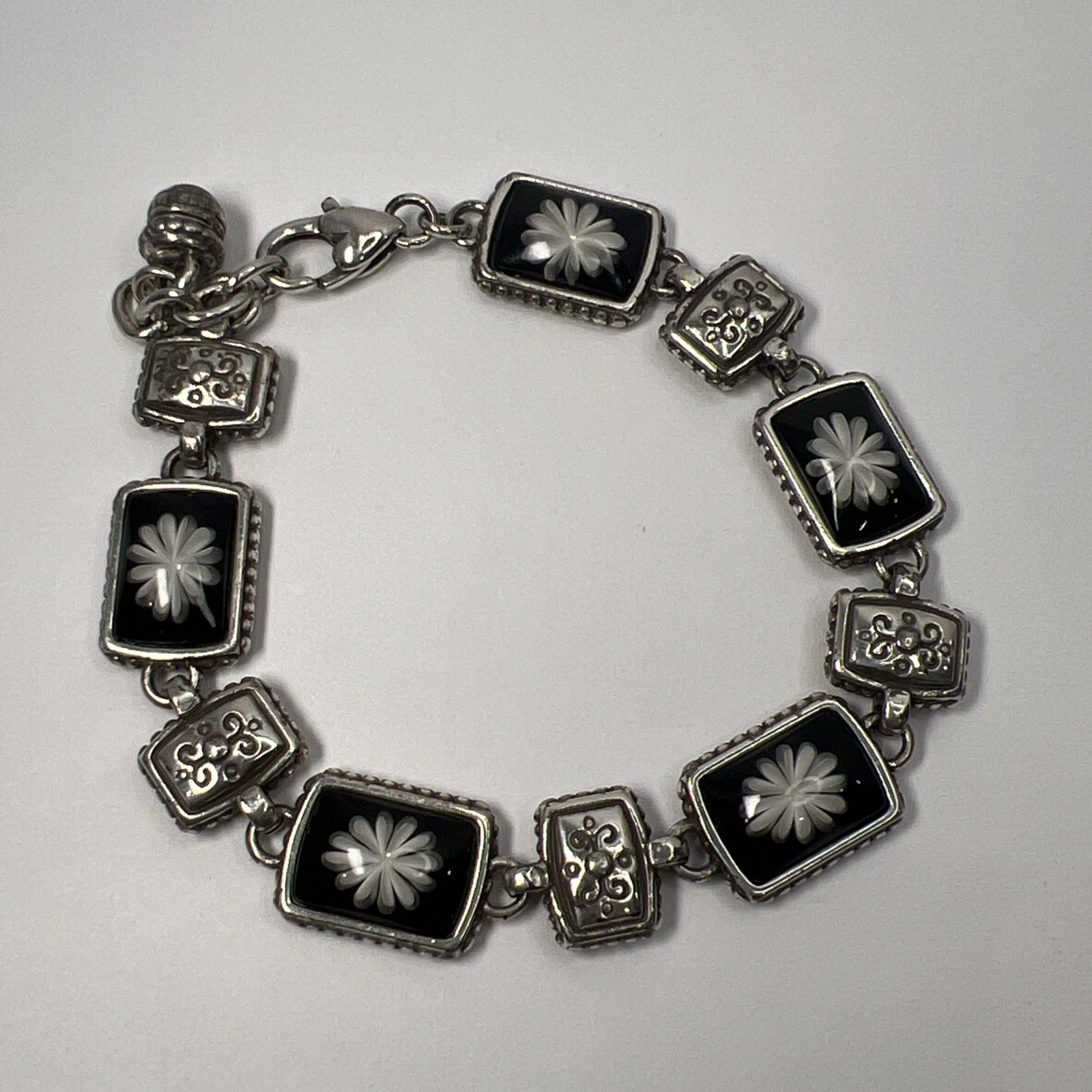 Vintage Brighton Water Lily White Black Flower Retired Silver Bracelet