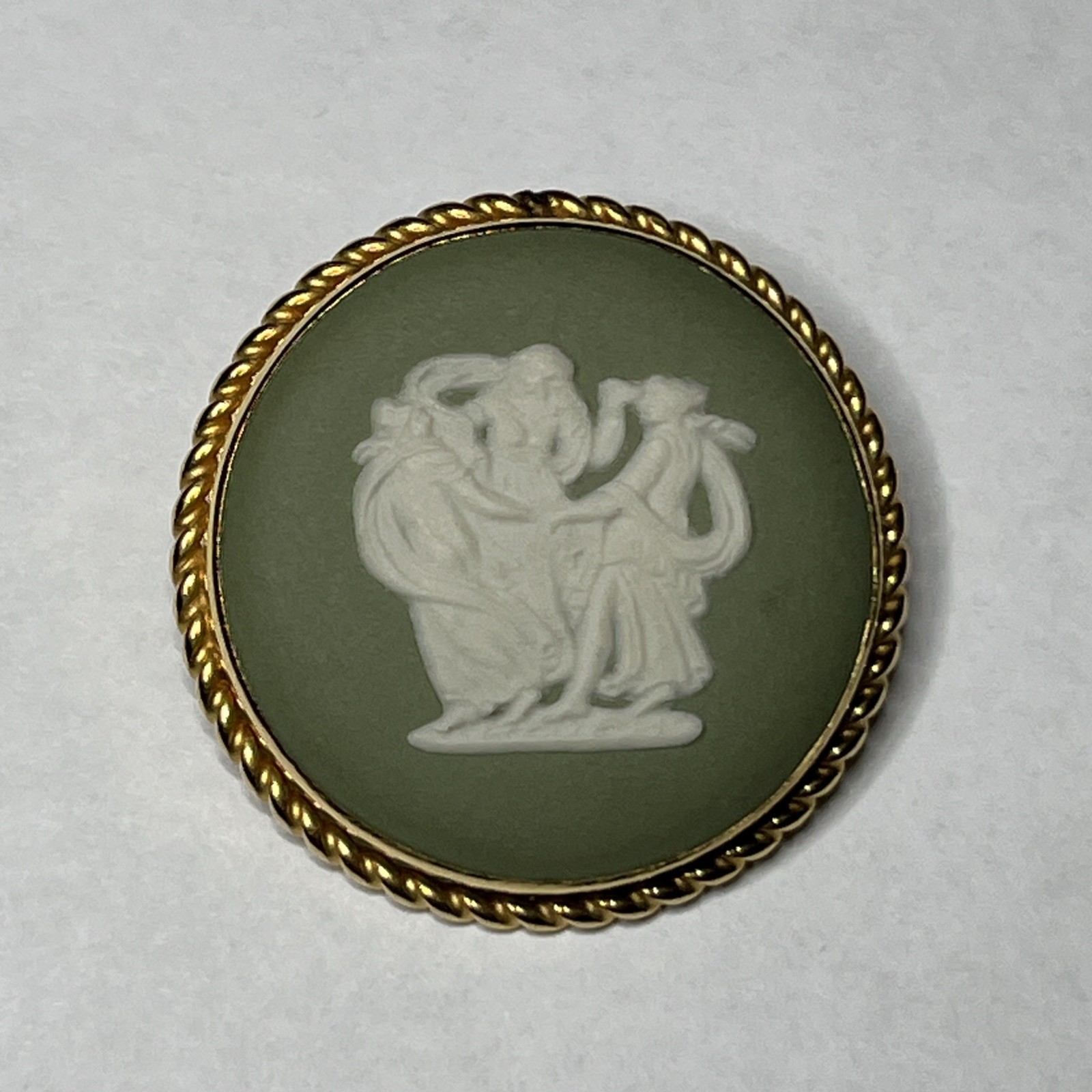 Vintage Wedgwood Cameo Pendant Brooch Jasperware England Van Dell 12kt GF