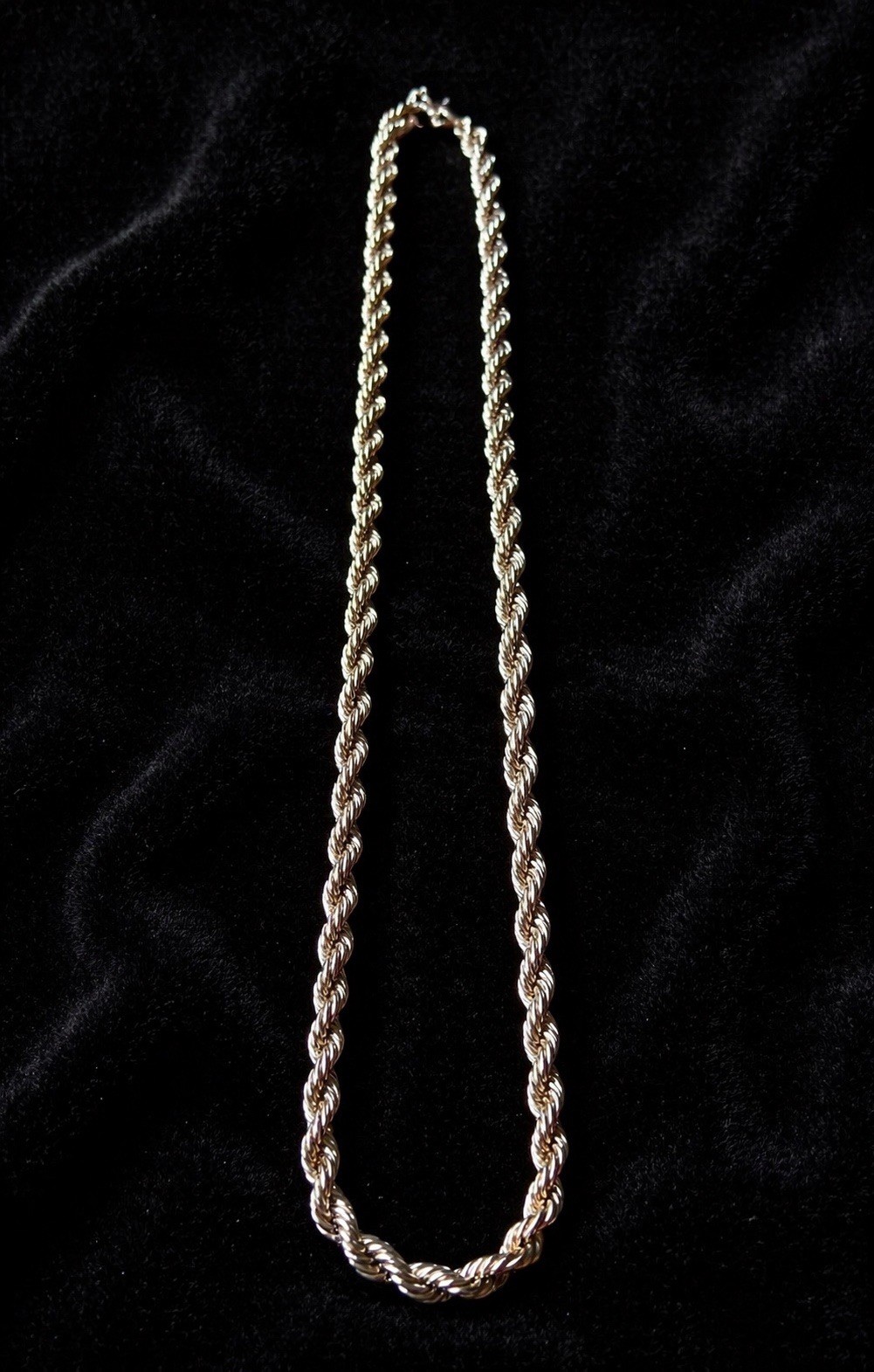 Vtg AVON 1994 Classic Rope Necklace Gold Tone 22”