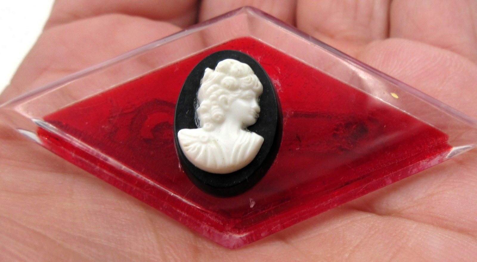 VTG OLD C Brooch REPAIR GLUE CAMEO STYLE white black Red clear silver tone pin