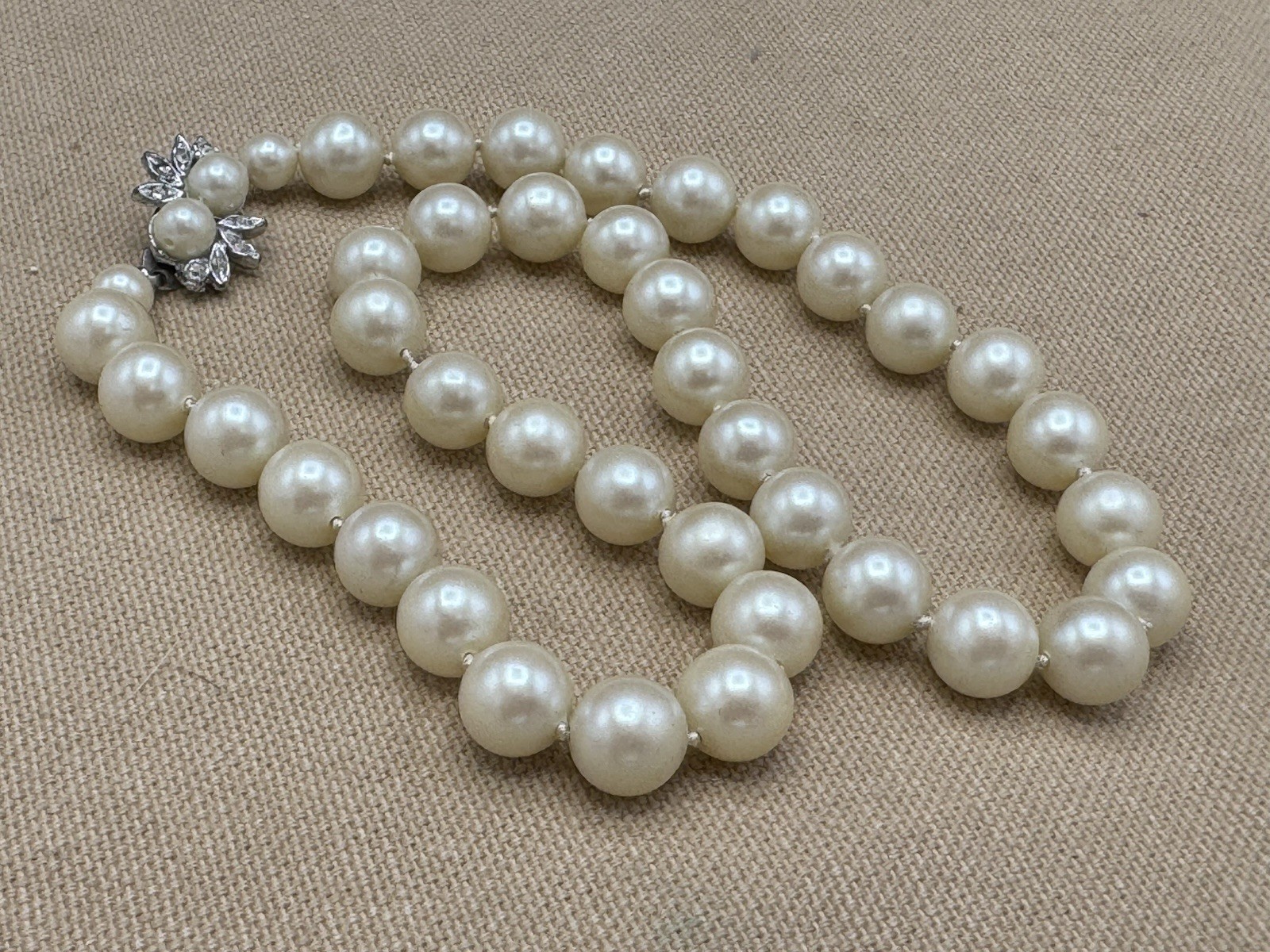 Vintage Japan Faux Pearl Necklace Rhinestone Clasp Dangle Pearl Leaves 16.5 In