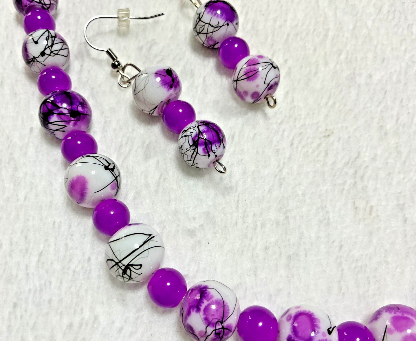 Vintage Violet Purple White Black Splatter Glass Beaded Necklace & Earrings Set