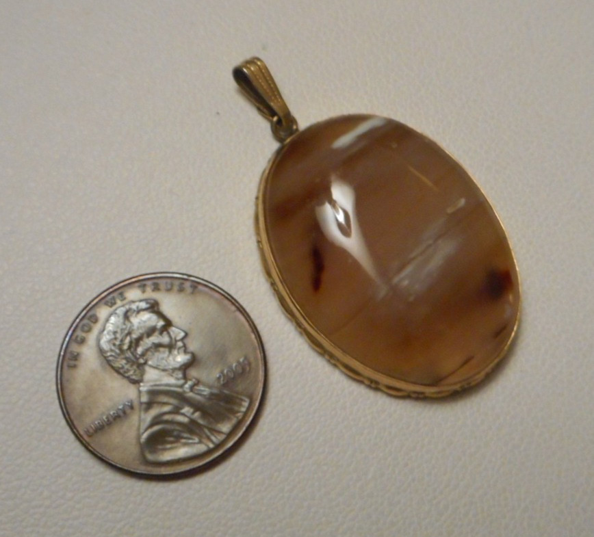 Vintage Gold-Filled Oval Pendant w Mottled Tan White Brown Agate Cabochon