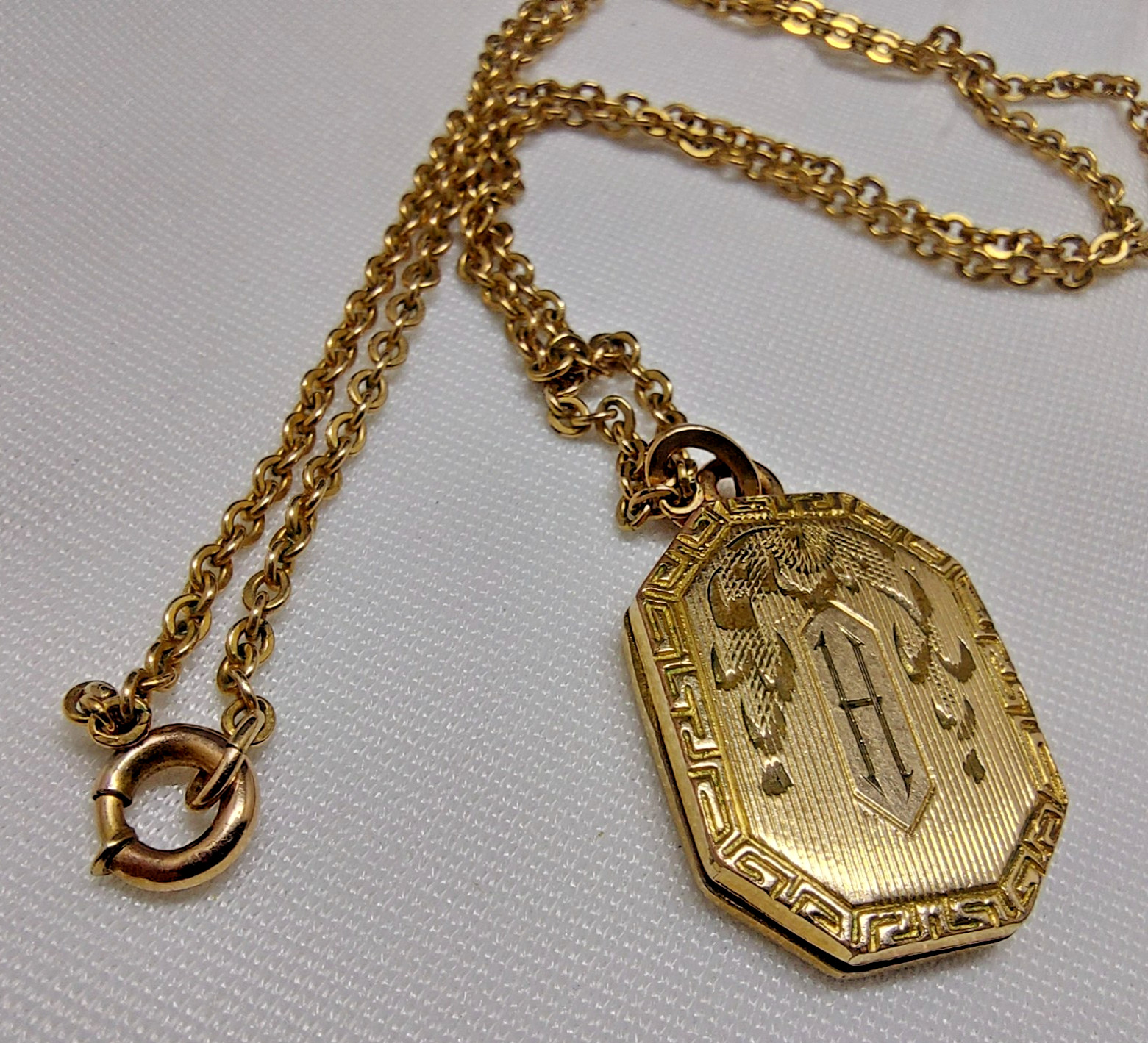 Antique 1/20 12K Gold Filled Engraved Locket Pendant Chain L. MFG Co. Art Deco