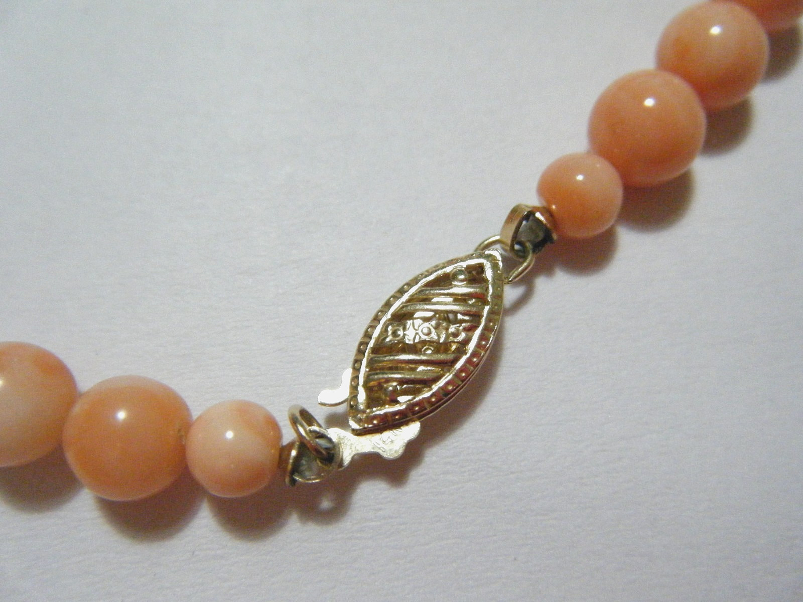 19″ Vintage 5mm Beads Genuine Coral Necklace with 14k Yellow Gold Clasp