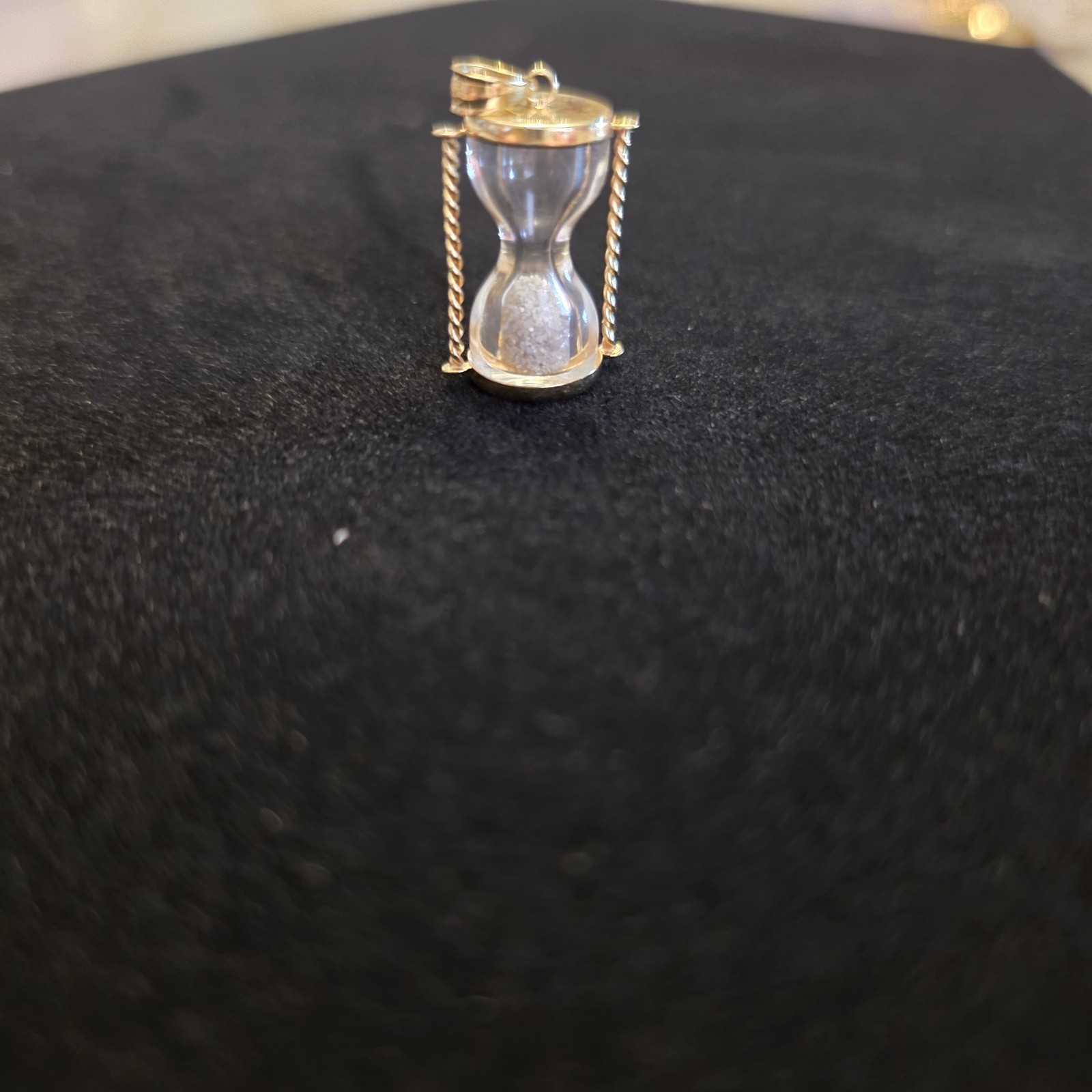 14kt yg Hour Glass Charm with Diamond Chips