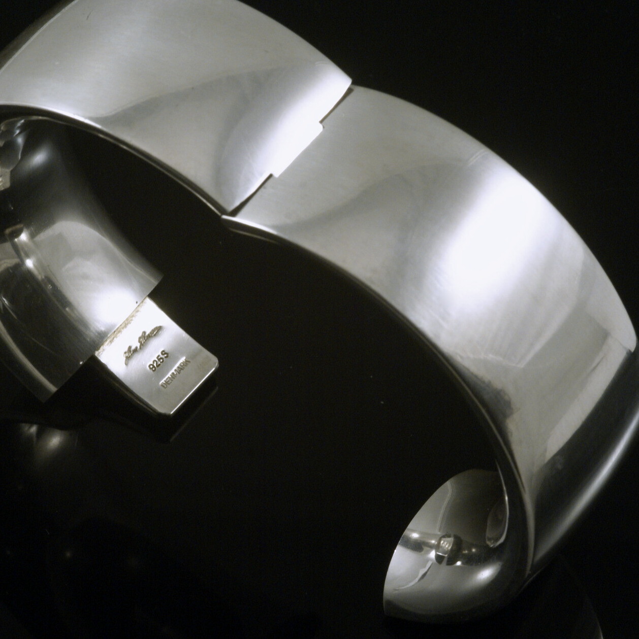 Hans Hansen – Denmark. Large Hindged Sterling Silver Bangle – 1960s