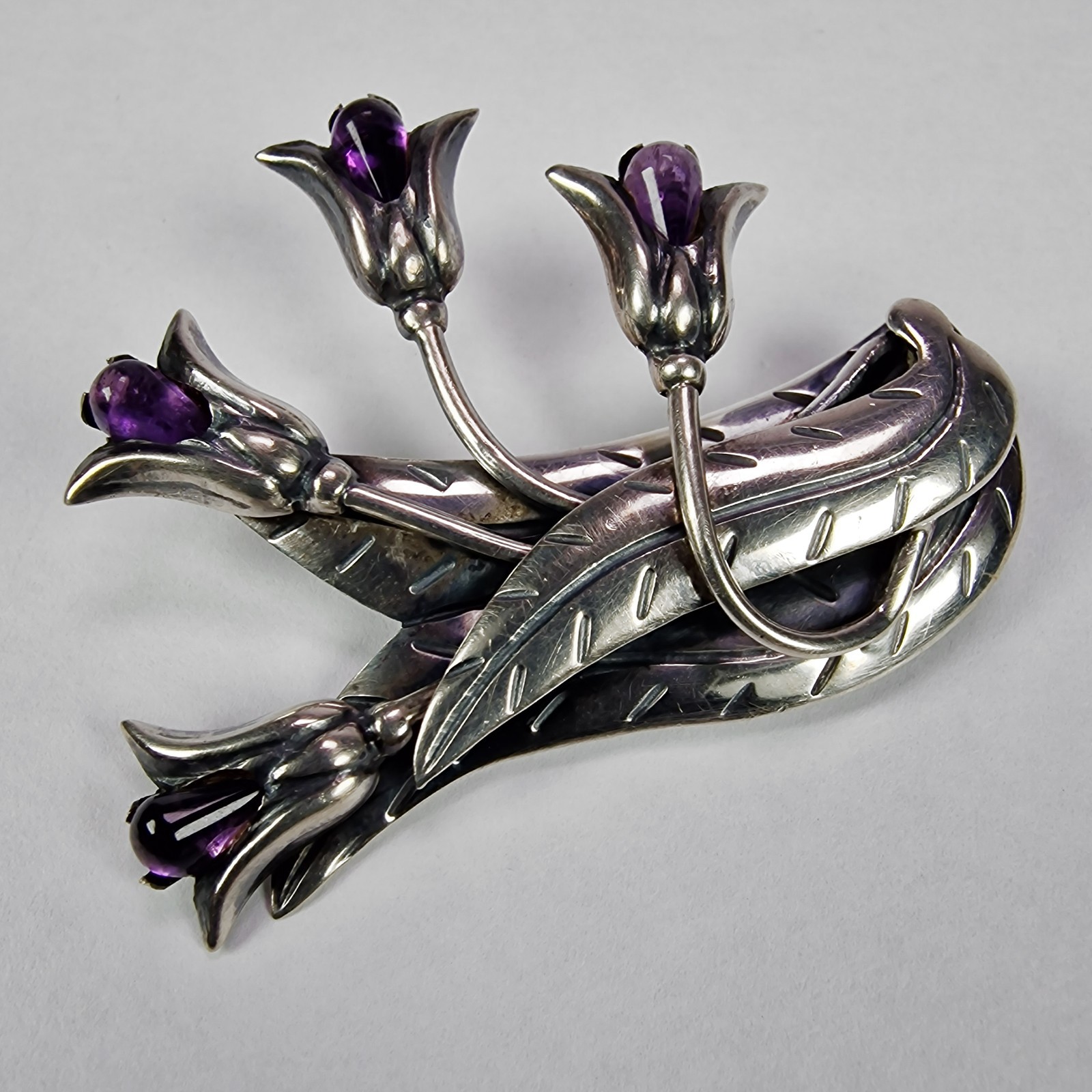La Cucaracha Amethyst Tulip Flower Pin Brooch 980 Silver Taxco Mexico 1930 to 50