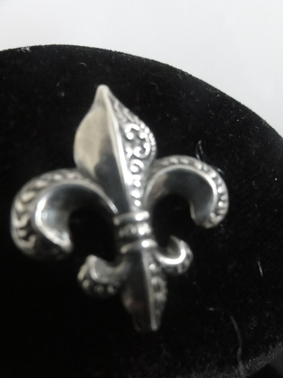 Antique Lovely Embossed 925 Sterling Silver Lily Flower Revere Brooch Pendant