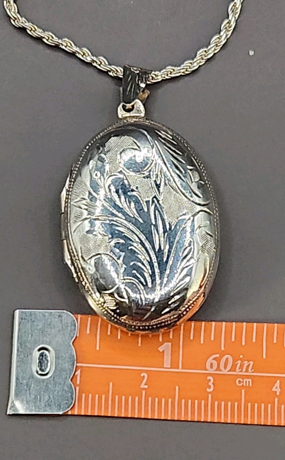 Vintage 925 Sterling Silver Engraved Locket Pendant/Necklace-24″ Chain- ITALY