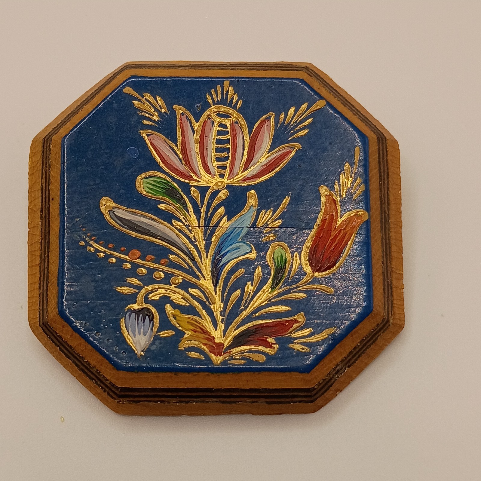 Vintage Hand Painted Wood Floral Brooch Made In Mexico Gold 23.5 READ