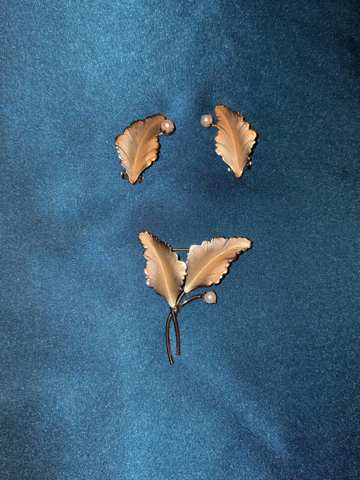 Vintage Signed C.R. Co. Charles Reis 12K GF Leaf/Pearl Brooch/Earring Set