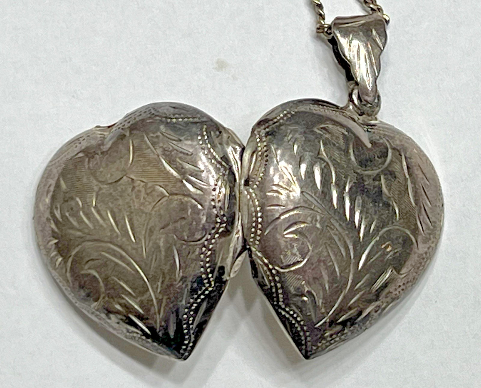 Sterling Silver Heart Necklace Pendant Puffy Locket Chain 925 Vintage Signed US