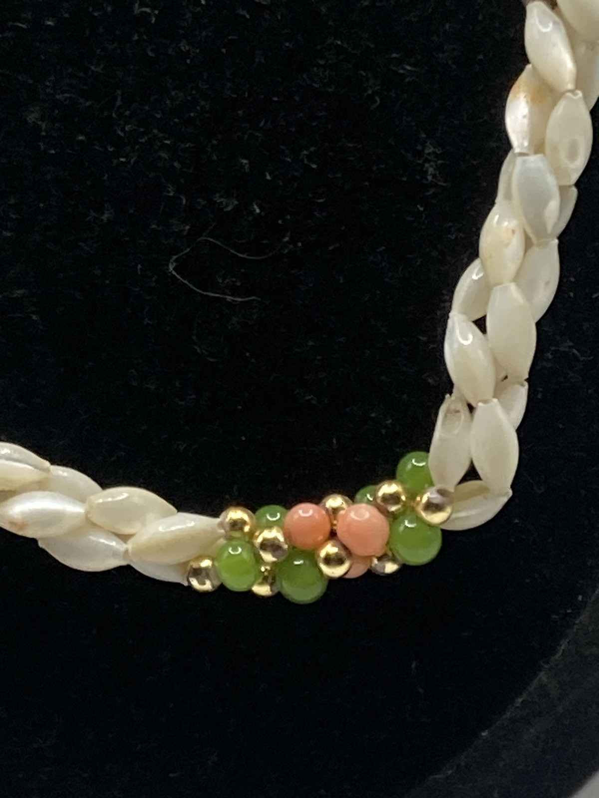 Vtg. Mother of Pearl Beaded Necklace with Faux Gold Jade Beads,21”