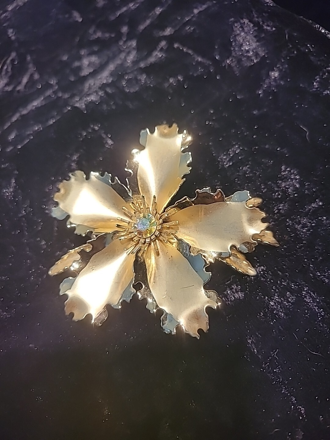 Vintage Womens Brooch Pin Ruffled Flower Jewelry Costume