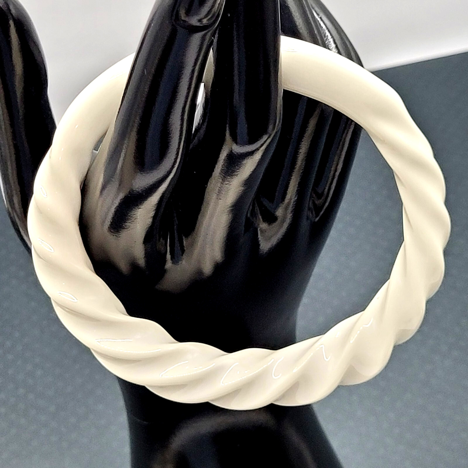Twisted and Smooth Creamy White Resin Bangle Bracelet Retro Style Vintage 1980s