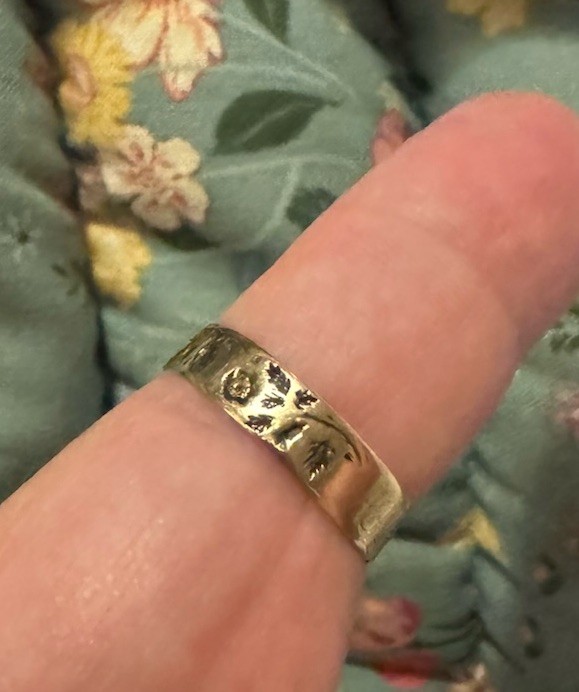 Victorian 10k Gold Engraved Wedding Band/Ring Circa 1900