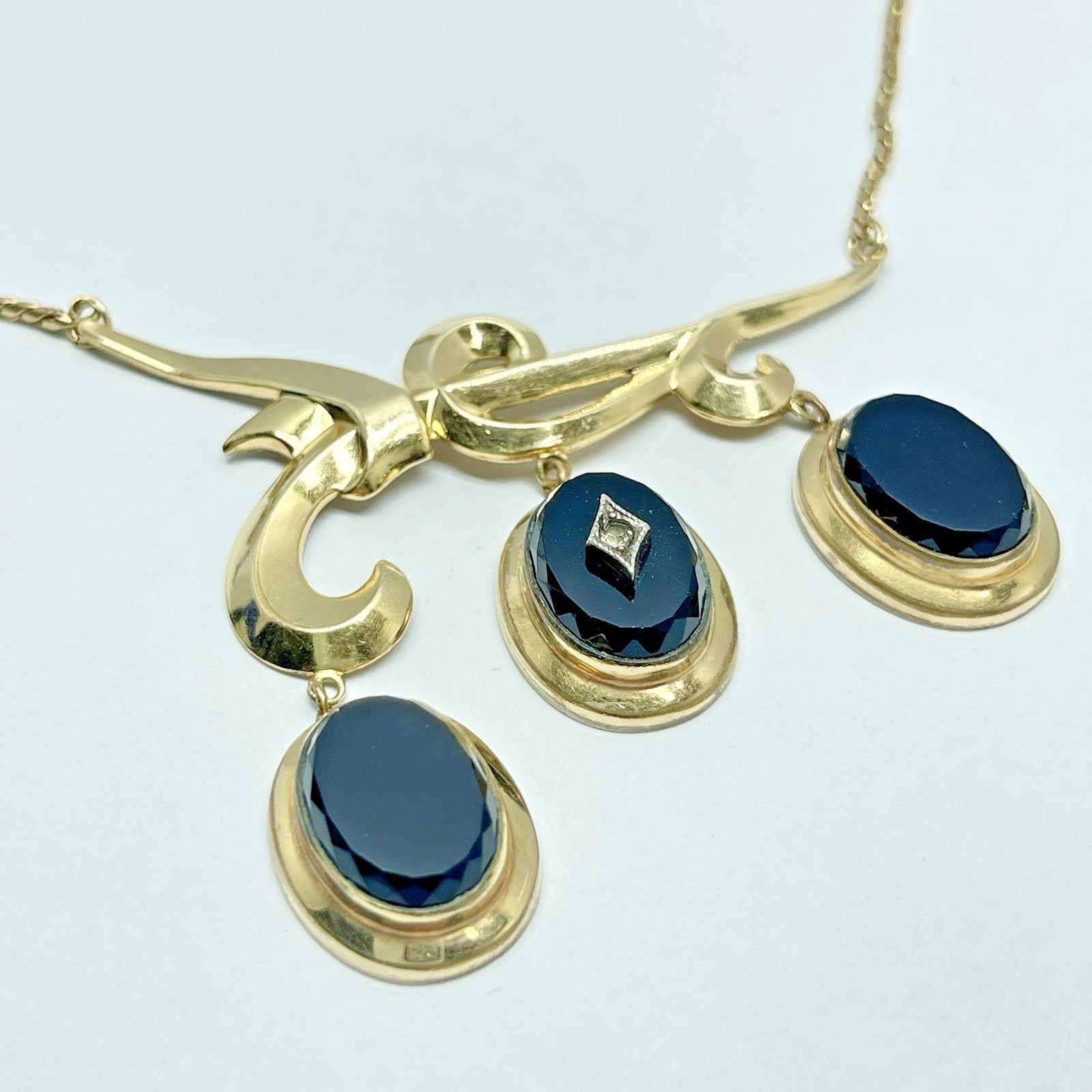 Vtg. CM 1/20 12KT GF Jewelry Set Necklace, Bracelet & Earrings Black Glass -MC