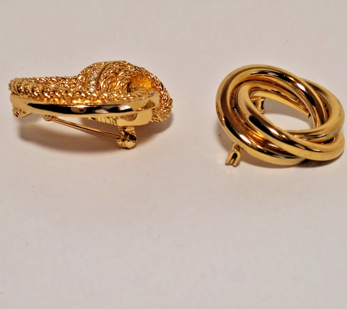 1 Vtg Christian Dior 1970s Knot Brooch & 1 Gold-Tone Intertwined Circle Brooch