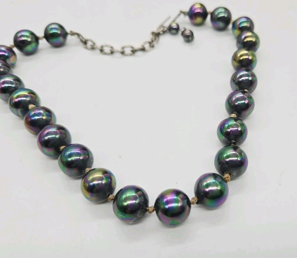 Peacock Black Pearl Hand Strung Beaded Choker Necklace Hand tied knot Vtg 16 in