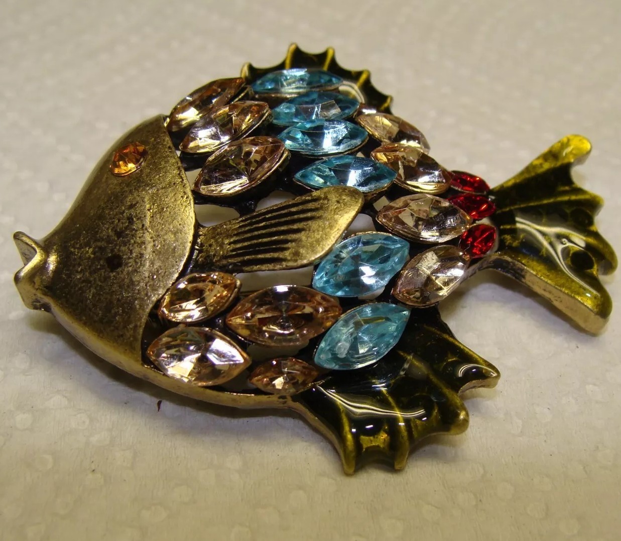 RMN Fish Pin Rhinestones Enamel Gold Plated Vintage