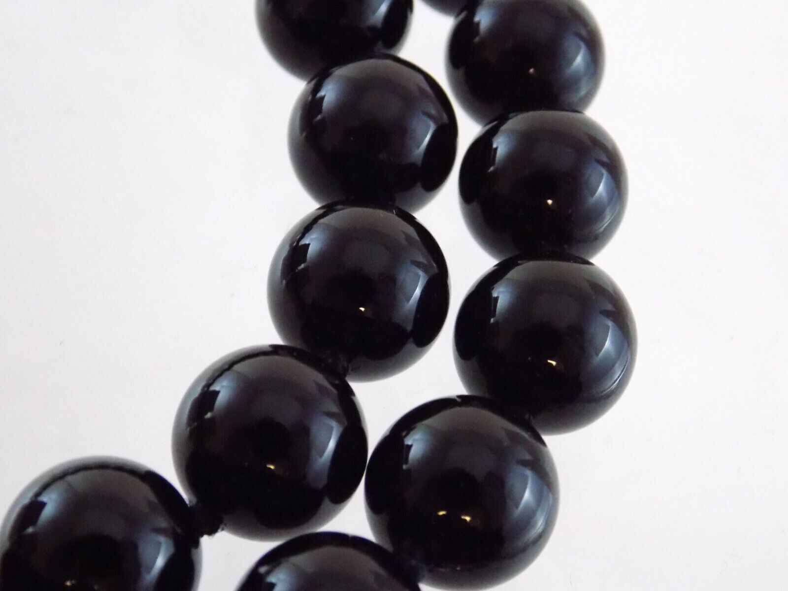 Black Onyx Bead Hand Knotted Strand Necklace 27 Inches No Clasp 138.8g