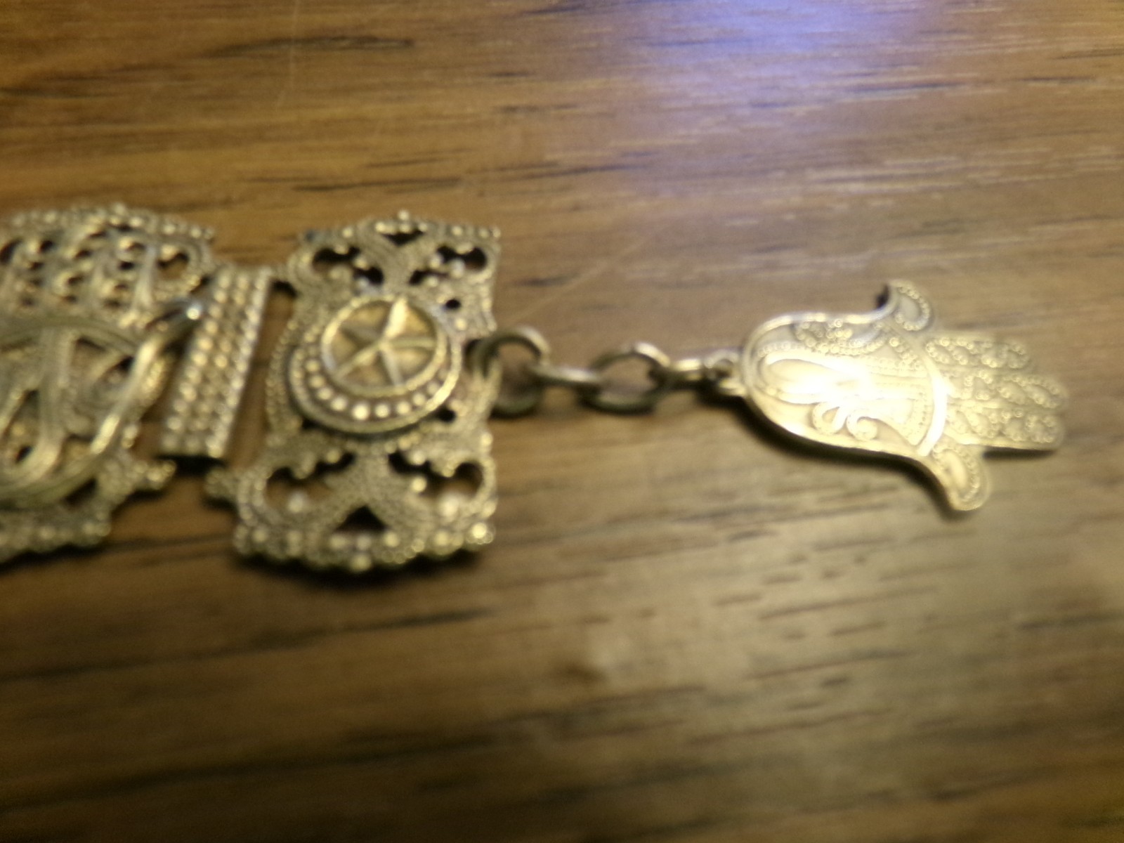 Vintage Women’s Souvenir Bracelet Morocco Hamsa Hand Elephant Link Bracelet