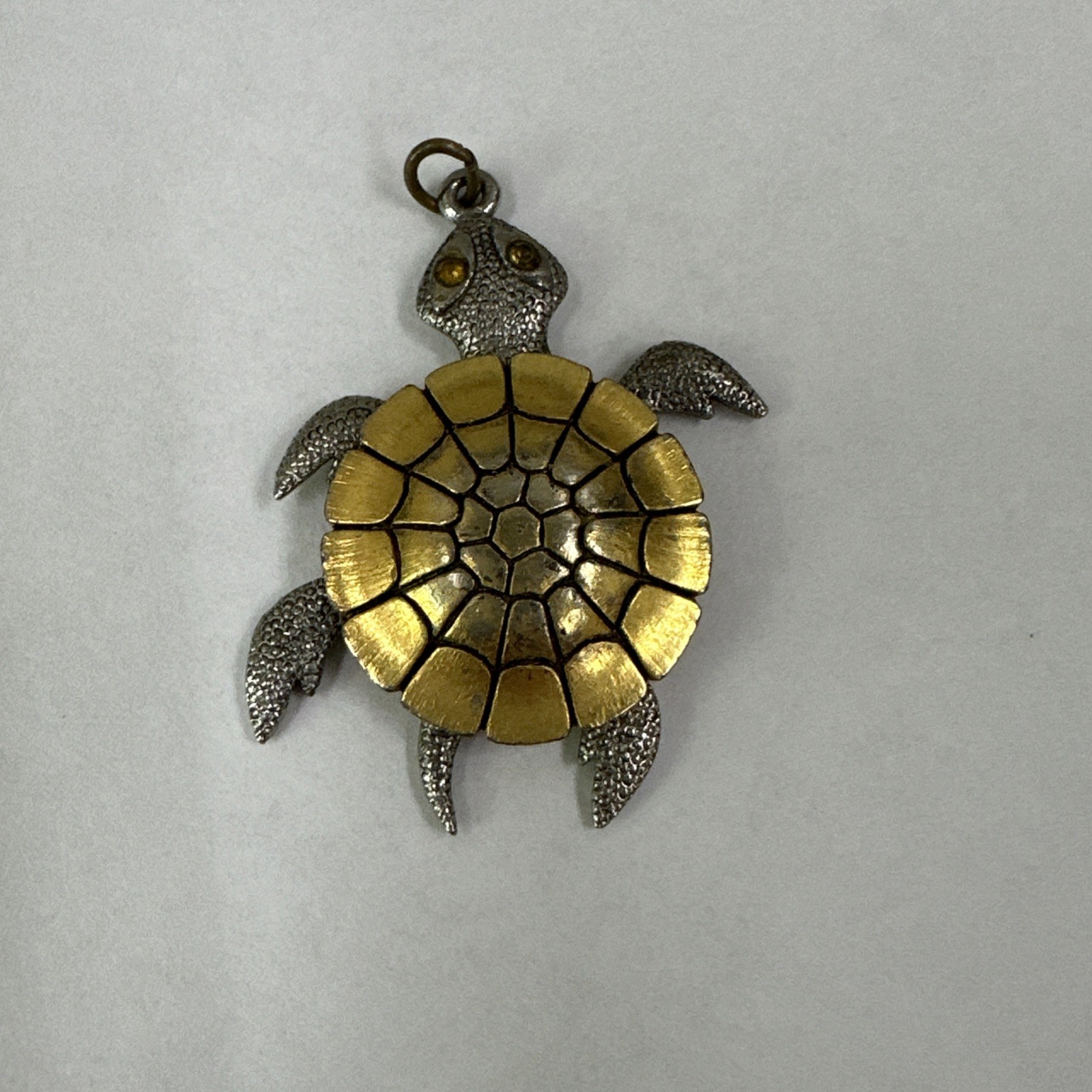 Vintage Turtle Pendant with Moving Legs!