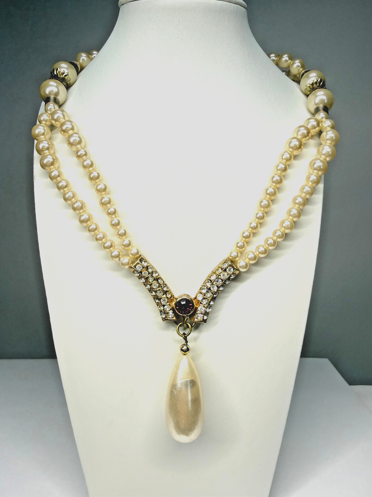 vtg 18″ Double Strand Faux Pearl Teardrop V Necklace 10kt Gold plated Wedding